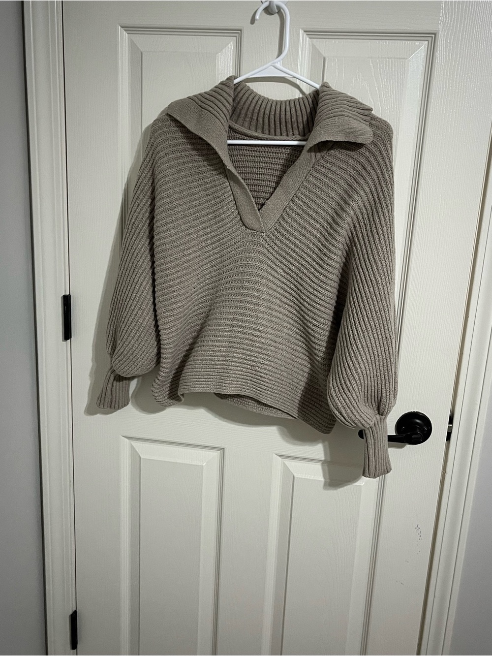 Relaxed Taupe Ribbed V-Neck Sweater with Collar